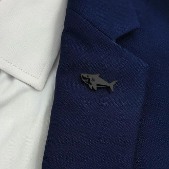 Значок из стали BROCHE брошь бижутерия Акула чёрный BRGV115233