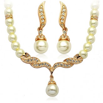 Комплект бижутерии VELI (ожерелье + серьги) с белым искусственным жемчугом Оазис 397764