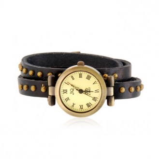 Женские наручные часы на кожаном ремешке с заклёпками JQ чёрные WR110008